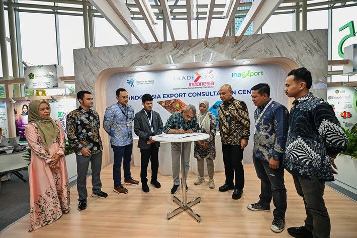 PT Mujnah Kemiri Lombok Mengembangkan Sayap Menuju Pasar Global di Trade Expo Indonesia 2024. Foto : viralsumsel.com