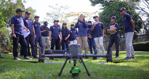 Terra Drone Berikan Pelatihan Guna Mendukung Pemanfaatan Drone untuk Pemetaan di Perguruan Tinggi. Foto: viralsumsel.com