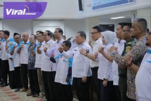Pj Wali Kota Lantik 12 Komunitas Peduli Sungai Peduli Banjir di Palembang. Foto : viralsumsel.com /nto