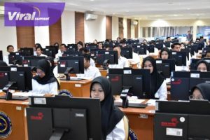 Panitia Sigap, Peserta Tes CPNS OKI Mengaku Puas. Foto : viralsumsel.com /zep