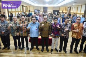 Sekda Sumsel Edward Candra Hadiri Rapat Substansi Raperda RTRW Kota Lubuklinggau . foto : viralsumsel.com /win