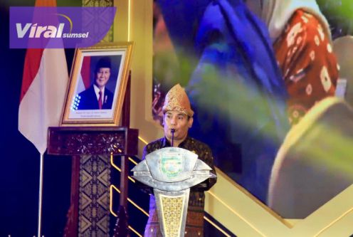 Pj Gubernur Elen Setiadi Berikan Penghargaan Bagi 54 Inovator Se-Sumsel Tahun 2024. Foto : viralsumsel.com /win