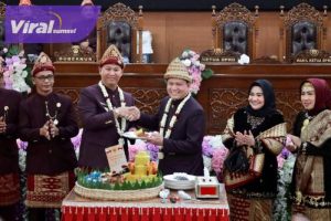 Pj Gubernur Elen Setiadi Hadiri Paripurna HUT Ke-78 Kabupaten Muara Enim. Foto : viralsumsel.com /win