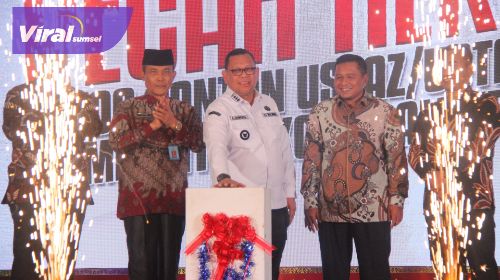 Pj Walikota Palembang Hadiri Launching Aplikasi KLIK dan Peluncuran Buku Berisi 5.300 Pantun. Foto : viralsumsel.com /nto