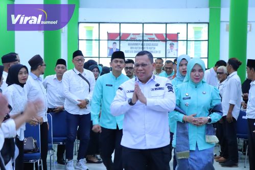 Pj Walikota Palembang, A Damenta Sosialisasi Pemilukada Damai Tahun 2024 bagi RT dan RW Se Kecamatan Seberang Ulu II, Palembang, Kamis (21/12/2024). Foto : viralsumsel.com /nto