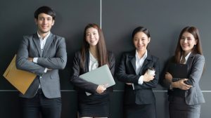 Tantangan dan Solusi dalam Menggunakan Employer of Record di Indonesia. Foto: viralsumsel.com
