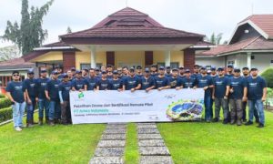 Terra Drone Indonesia Latih Pilot Drone Adaro. Foto: viralsumsel.com