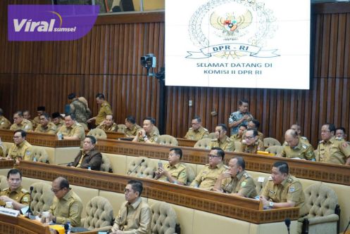 Pj Wali Kota Lubuk Linggau Hadiri Rapat Dengar Pendapat dengan Kemendagri dan Komisi II DPR RI Terkait Kesiapan Pilkada. Foto : viralsumsel.com /ril