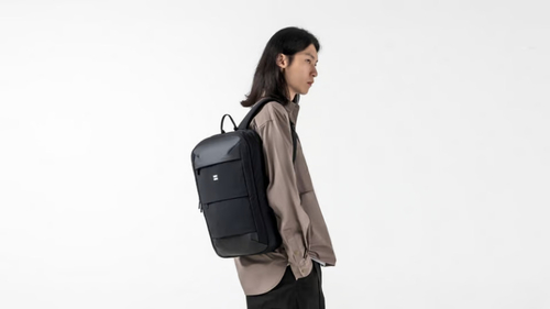 Panduan Memilih Tas Laptop Bodypack yang Tepat untuk Mahasiswa. Foto : viralsumsel.com