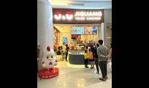 Ayam Xiang Xiang yang Viral Kini Hadir di MOI, Jangan Lewatkan Pengalaman Baru Ini! Foto : viralsumsel.com
