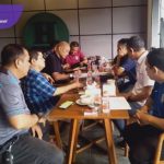 Sekretaris Umum Asosiasi Provinsi (Asprov) PSSI Sumsel, AKBP (P) H. Syahril Musa, SH memimpin rapat persiapan Liga 4 . Foto : viralsumsel.com /asa