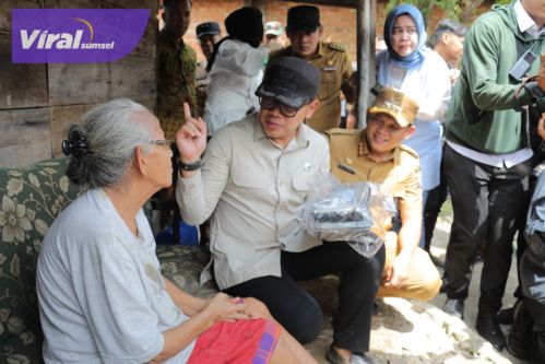 Wakil Menteri Dalam Negeri (Wamendagri) Bima Arya Sugiarto mengapresiasi program "Rantang" yang diinisiasi oleh Pj Wali Kota Palembang Cheka Virgowansyah. Foto : viralsumsel.com /nto