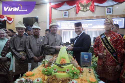 Hari Jadi Ke-21 Kabupaten OKU Timur Tahun 2025. Foto : viralsumsel.com /win