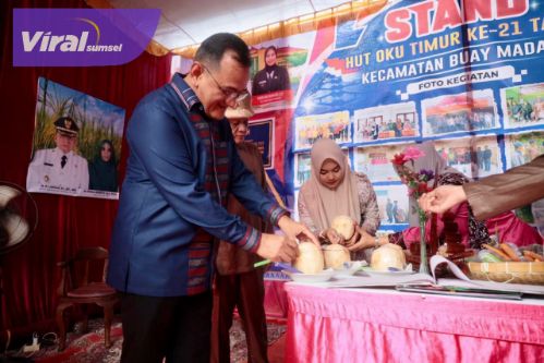 Bazar UMKM dan Pasar Murah Meriahkan  HUT Ke 21 Tahun OKU Timur. Foto : viralsumsel.com /win