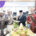 Dewan Perwakilan Rakyat Daerah (DPRD) Kabupaten OKU Timur menggelar Rapat Paripurna Istimewa dalam rangka memperingati Hari Ulang Tahun (HUT) Kabupaten OKU Timur ke 21  Tahun 2025. Foto : viralsumsel.com /lai
