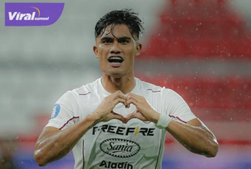 Striker Persis Solo, Ramadhan Sananta tampil memukau dengan mencetak brace di menit ke-20 dan menit ke-33 ke gawang PSIS Semarang. Foto : igpersis