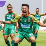 Para pemain Sriwijaya FC selebrasi usai cetak gol ke gawang Nusantara United pada laga kedua playoff degradasi Liga 2. Foto : mosfc