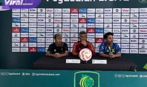 Pelatih Kepala Sriwijaya FC, Hendri Susilo dalam sesi jumpa pers sebelum pertandingan hadapi Persikota. Foto : mosfc