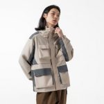 Tetap Kering dan Stylish: Pilihan Jaket Anti Air dari Bodypack untuk Musim Hujan. Foto: viralsumsel.com