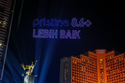 Perayaan Spektakuler di Bundaran HI: Ribuan Orang Sambut 2025 Bersama Pristine8.6+. Foto : viralsumsel.com