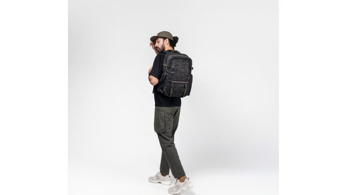 Streetwear Look: Kombinasi Tas Bodypack untuk Gaya Urban yang Kekinian. Foto: viralsumsel.com