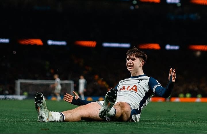 Tottenham Hotspur Lengkapi Kuota Lolos Otomatis ke Babak 16 Besar.. Foto : igspurs