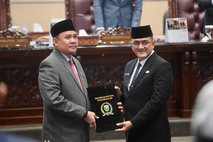 Rapat Paripurna DPRD Sumsel Agenda Penyampaian Laporan Hasil Pelaksanaan Kegiatan Reses Tahap II 2025 Pimpinan dan Anggota. Foto : viralsumsel.com /ril