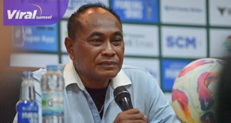 Pelatih Kepala PSKC Cimahi, Kas Hartadi. Foto : lib