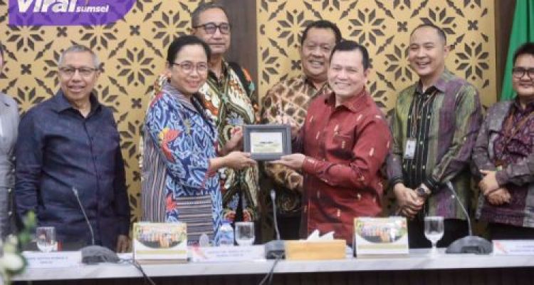 Pj Gubernur Elen Setiadi Terima Kunker Spesifik Komisi X DPR RI, Bahas Kebijakan Pemerintah Terkait Dunia Pendidikan . Foto : viralsumsel.com /win