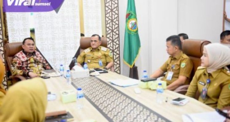 Sekda Edward Candra Bersama Ketua DPRD Sumsel Hadiri Rakor Persiapan Pelantikan Kepala Daerah Serentak Tahun 2024. Foto : viralsumsel.com/win