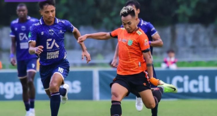 Persibo Bojonegoro gagal mencuri poin dalam lanjutan Babak Play-off Degradasi Pegadaian Liga 2 di Stadion Tri Sanja, Tegal, kemarin (5/2/2025). Foto : lib