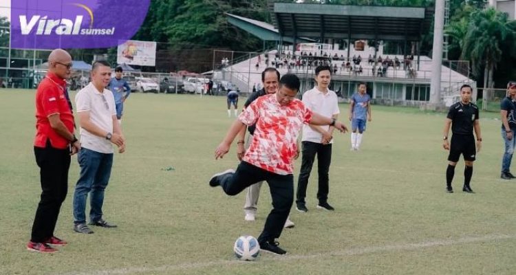 Kadispora Sumsel Buka Liga 4 : Harapan Baru Sepak Bola Nasional, Siap Lahirkan Bintang Masa Depan? Foto : viralsumsel.com ./asa