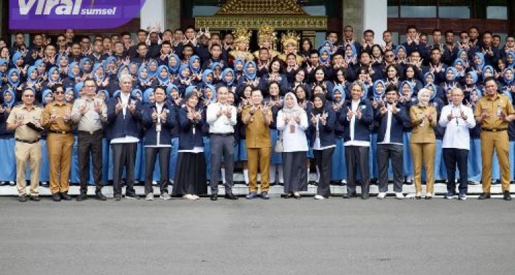Penjabat (Pj) Gubernur Sumatera Selatan (Sumsel), Elen Setiadi, S.H., M.S.E, secara resmi membuka kegiatan Praktek Kerja Lapangan (PKL) LXIV yang diselenggarakan oleh Politeknik Statistika STIS. Foto : viralsumsel.com /win