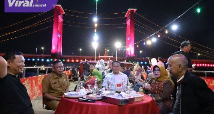 Program Rantang Palembang: Ribuan Box Makanan untuk Warga, Simak Kisahnya!. foto : viralsumsel.com /nto