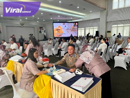 Cek Kesehatan di Kemendagri: Apa yang Ditemui Herman Deru dan Cik Ujang Jelang Pelantikan?. Foto : viralsumsel.com /win