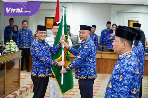 Sekda Sumsel Edward Candra Kukuhkan PAW Dewan Pengurus Korpri Kota Palembang. Foto : viralsumsel.com /win Sekda Sumsel Edward Candra Kukuhkan PAW Dewan Pengurus Korpri Kota Palembang. Foto : viralsumsel.com /win