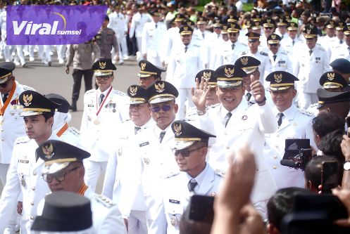 Resmi, H Alran dan Franky Nasril Dilantik Sebagai Walikota dan Wakil Walikota Prabumulih periode 2025-2030 di Istana Negara. Foto : viralsumsel.com /ril