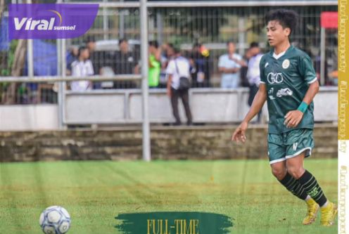Persaingan Ketat! Satrio Bagus Memimpin Daftar Pencetak Gol Babak 6 Besar Liga 4 Sumsel 2024/2025. Foto : viralsumsel.com /igbumara Persaingan Ketat! Satrio Bagus Memimpin Daftar Pencetak Gol Babak 6 Besar Liga 4 Sumsel 2024/2025. Foto : viralsumsel.com /igbumara