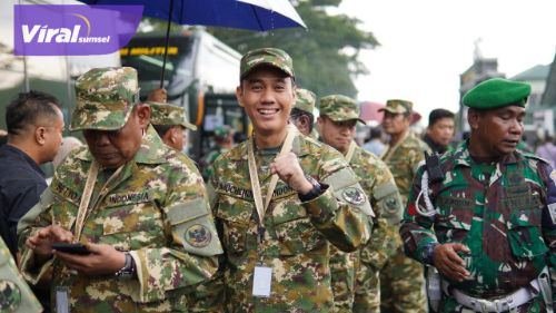 Bupati Ogan Komering Ilir (OKI), H Muchendi Mahzareki, turut serta dalam kegiatan retreat (pembekalan) bagi kepala daerah di Akademi Militer (Akmil) Magelang, Jawa Tengah.. Foto : viralsumsel.com /asa