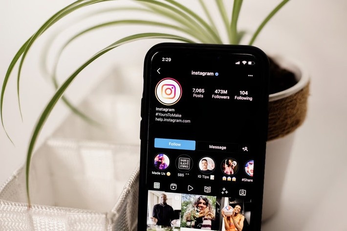 Jam Posting Instagram Terbaik di 2025: Bisa Viral dengan Strategi yang Tepat!. Foto: viralsumsel.com