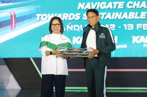 KAI dan Grab Tandatangani MoU untuk Meningkatkan Keselamatan Perjalanan di Perlintasan Sebidang. Foto: viralsumsel.com
