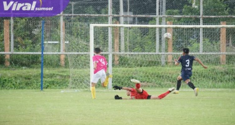 Pemain FUU Saat Cetak Gol Cepat, Foto: Nto/Viralsumsel