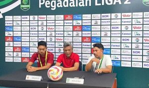 Pelatih Kepala Sriwijaya FC, Hendri Susilo dalam sesi jumpa pers usai laga kontra Persikota. Foto : mosfc