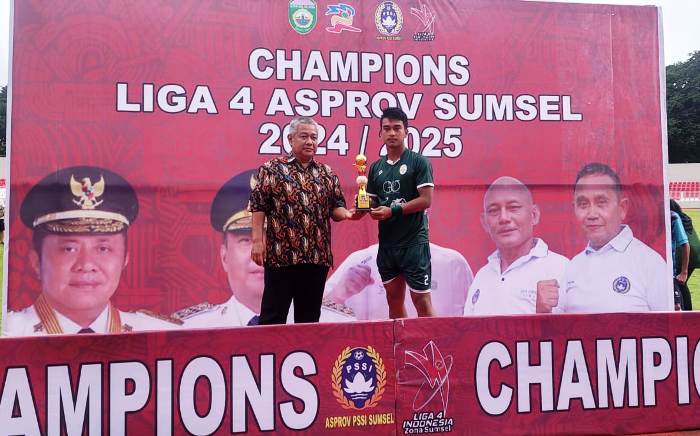 Zidhan Putra Salam Bomber Bumara FC Raih Sepatu Emas Liga 4 Sumsel 2024/2025. Foto : viralsumsel.com /asa