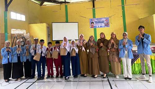 Bikin Merinding! Siswa SD-SMP IT AL AHYA Mariana Dapat Edukasi Langsung soal Bahaya Pergaulan Negatif dari Mahasiswa KKN-82 UIN Raden Fatah Palembang. Foto : viralsumsel.com /ril