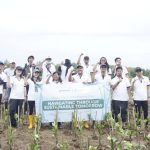 Aksi Hijau Waruna Group Bersama LindungiHutan Penanaman 2000 Pohon Mangrove. Foto: viralsumsel.com