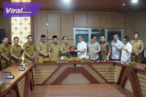 Wali Kota Palembang Silaturahmi dengan DPRD: Bahas Solusi Macet dan Sampah, Rancang FGD dengan Pakar. Foto : viralsumsel.com /nto