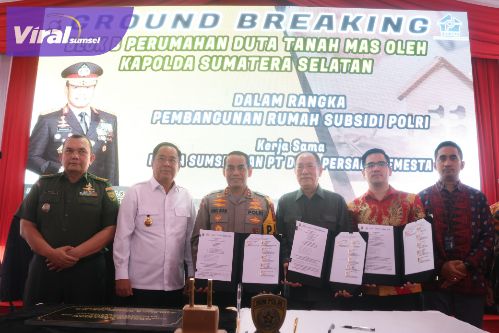 Wagub Sumsel Cik Ujang Groundbreaking Pembangunan Rumah Subsidi Layak Huni Bagi Pegawai dan Polri. Foto : humas pemprov
