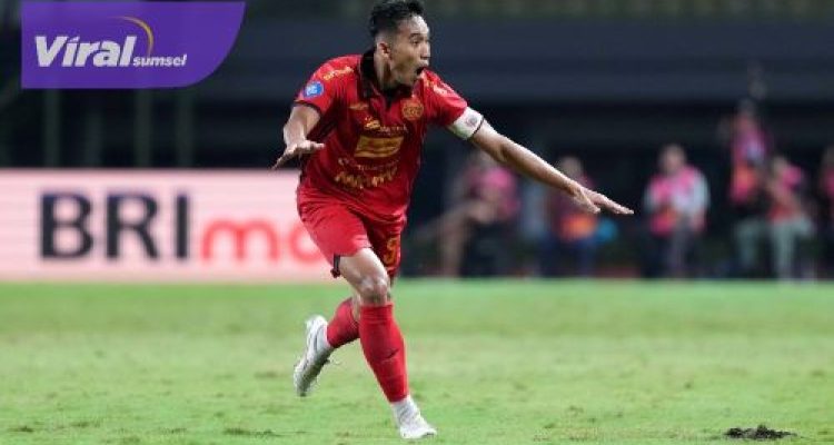 Kapten Persija, Rizky Ridho, Kecewa Rekor Tak Terkalahkan di Kandang Terhenti. Foto : lib