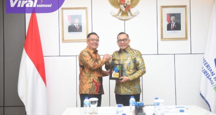 Temui Wamen Investasi dan Hilirisasi RI, Wagub Sumsel Cik Ujang Optimis Tanjung Carat Groundbreaking Tahun 2025. Foto : humas pemprov